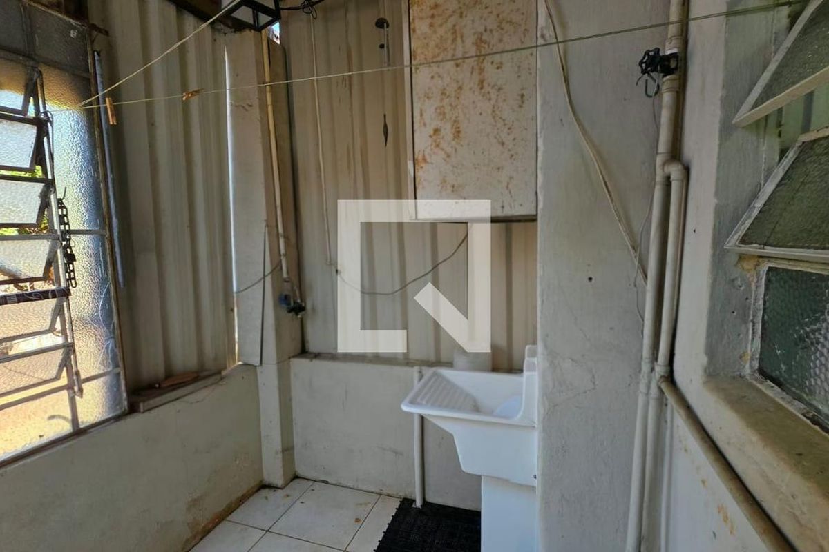 Casa à Venda - Guanabara, 2 Quartos,  357 m2 em , Campinas - sp | SoloBR