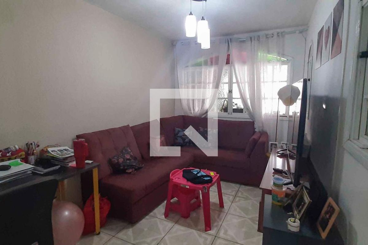 Casa, 3 quartos, 98 m² - Foto 1