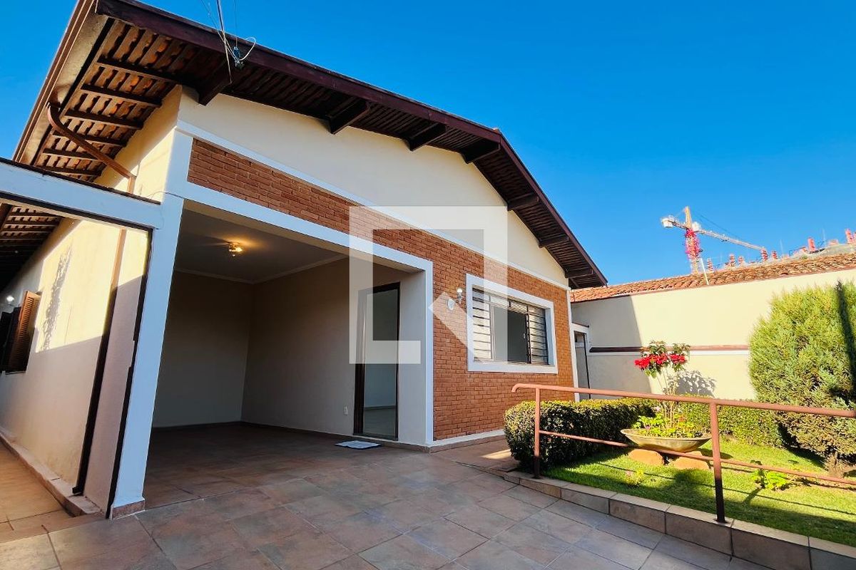 Casa à Venda - Jardim Flamboyant, 3 Quartos,  139 m2 em , Campinas - sp | SoloBR