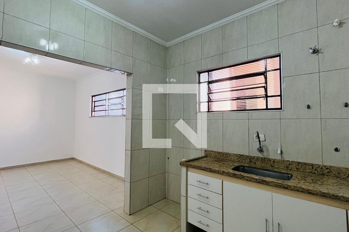 Casa à Venda - Jardim Flamboyant, 3 Quartos,  139 m2 em , Campinas - sp | SoloBR