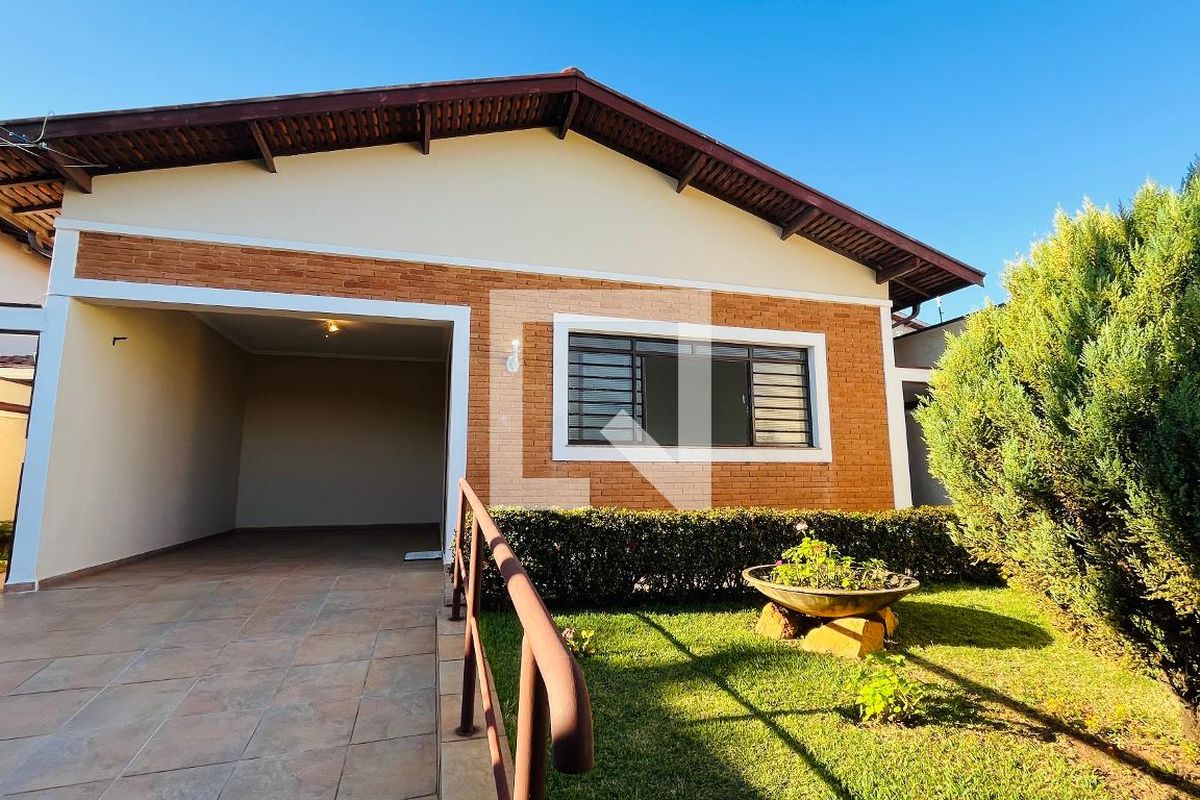 Casa à Venda - Jardim Flamboyant, 3 Quartos,  139 m2 em , Campinas - sp | SoloBR