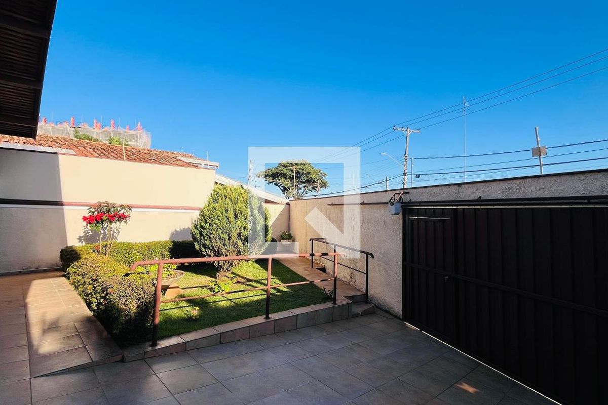 Casa à Venda - Jardim Flamboyant, 3 Quartos,  139 m2 em , Campinas - sp | SoloBR