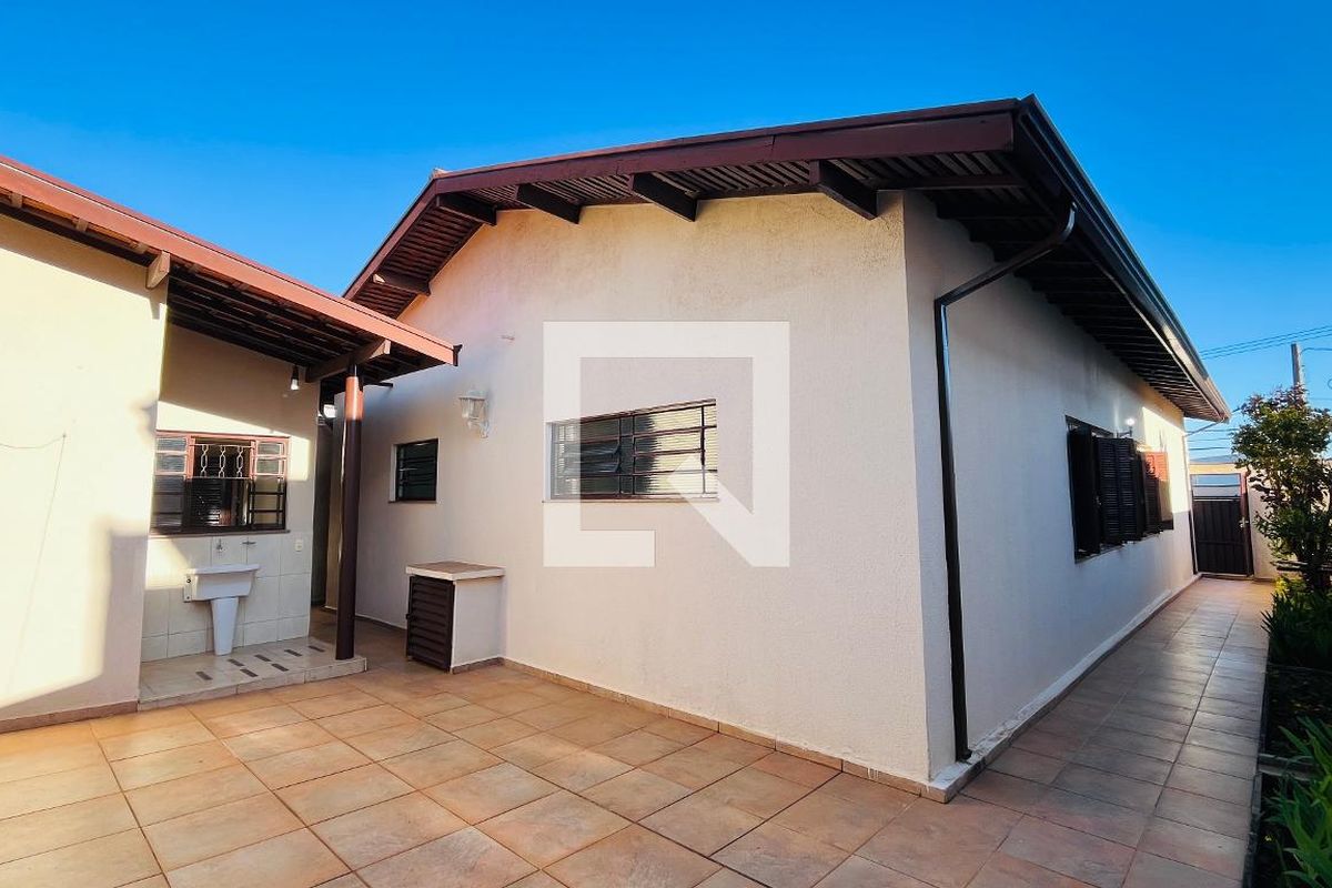 Casa à Venda - Jardim Flamboyant, 3 Quartos,  139 m2 em , Campinas - sp | SoloBR