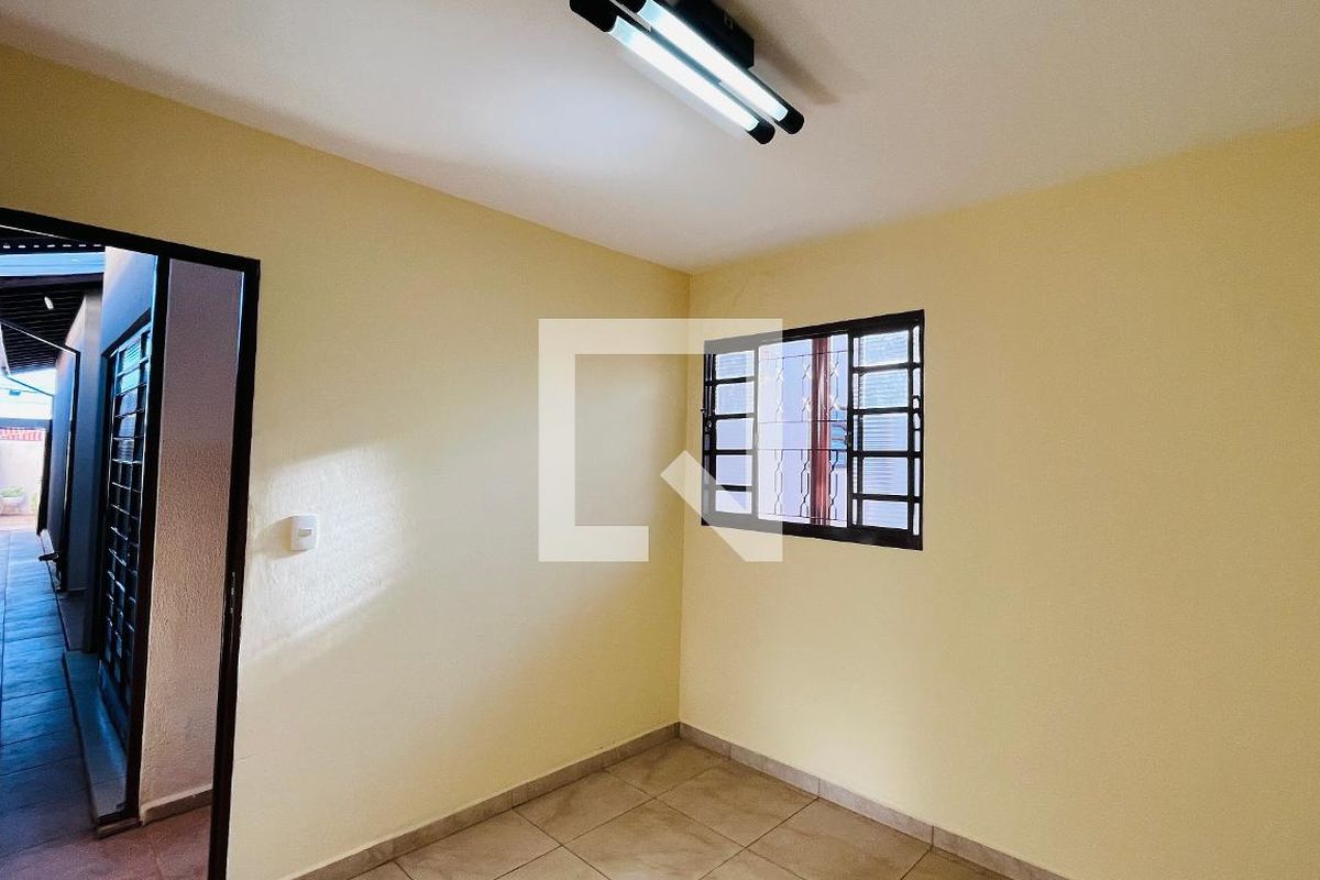 Casa à Venda - Jardim Flamboyant, 3 Quartos,  139 m2 em , Campinas - sp | SoloBR