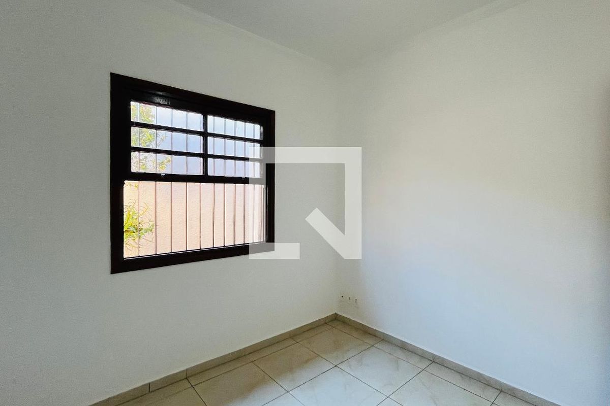 Casa à Venda - Jardim Flamboyant, 3 Quartos,  139 m2 em , Campinas - sp | SoloBR