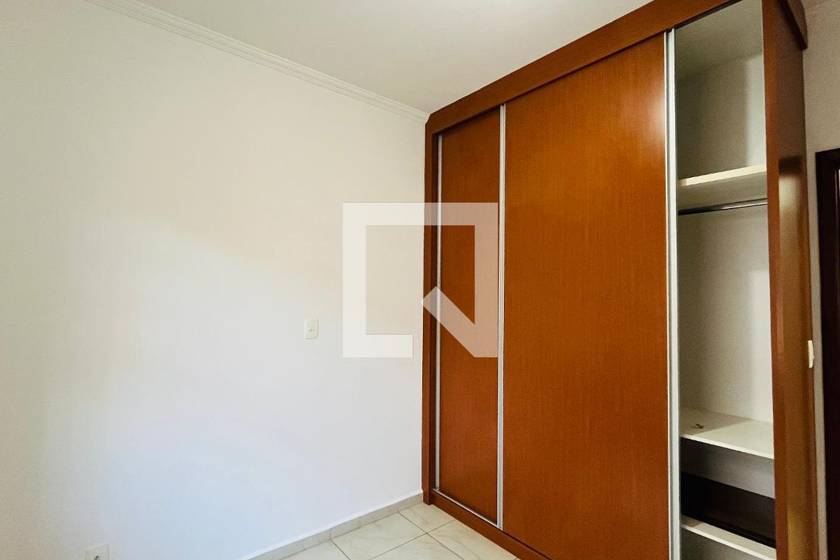 Casa à Venda - Jardim Flamboyant, 3 Quartos,  139 m2 em , Campinas - sp | SoloBR