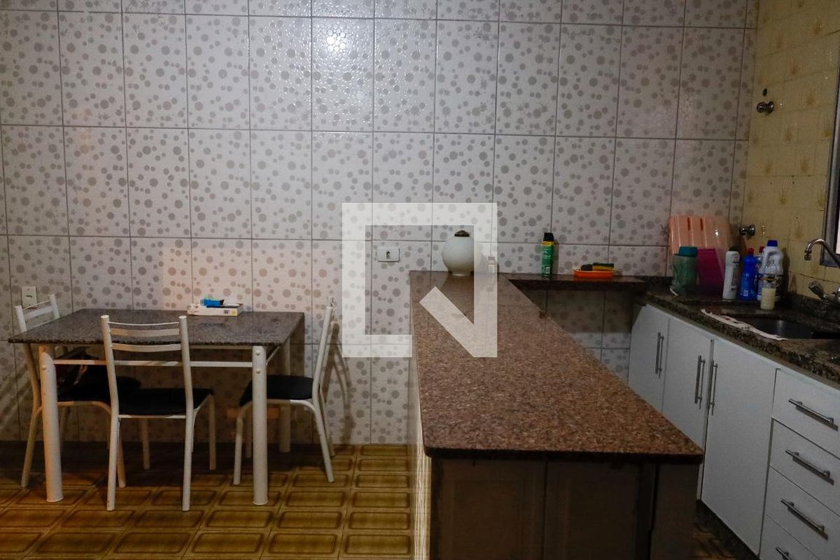 Casa, 3 quartos, 180 m² - Foto 30