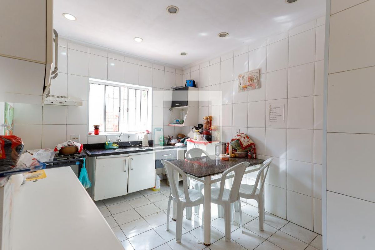 Casa, 2 quartos, 200 m² - Foto 33