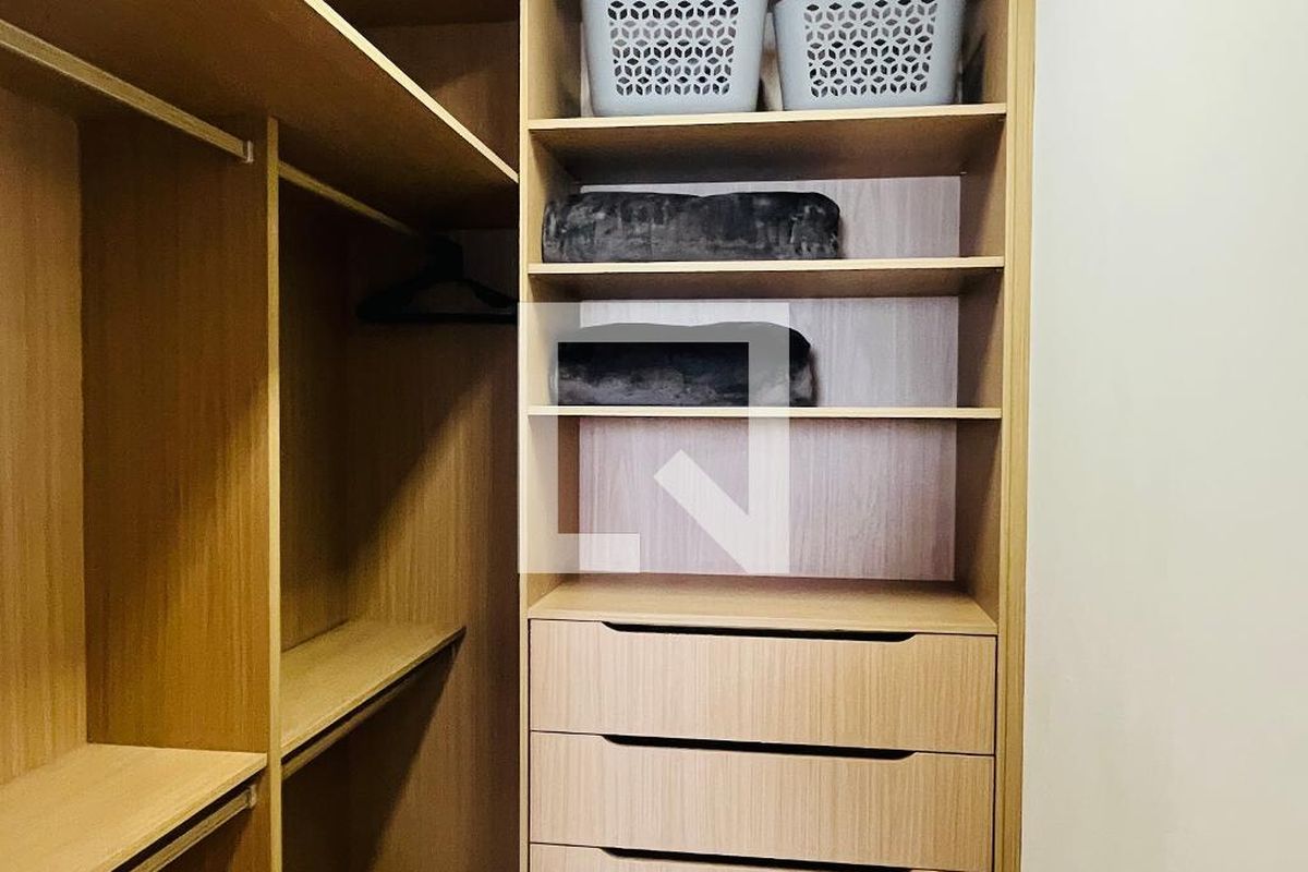 Apartamento à Venda - Bosque, 1 Quarto,  46 m2 em , Campinas - sp | SoloBR