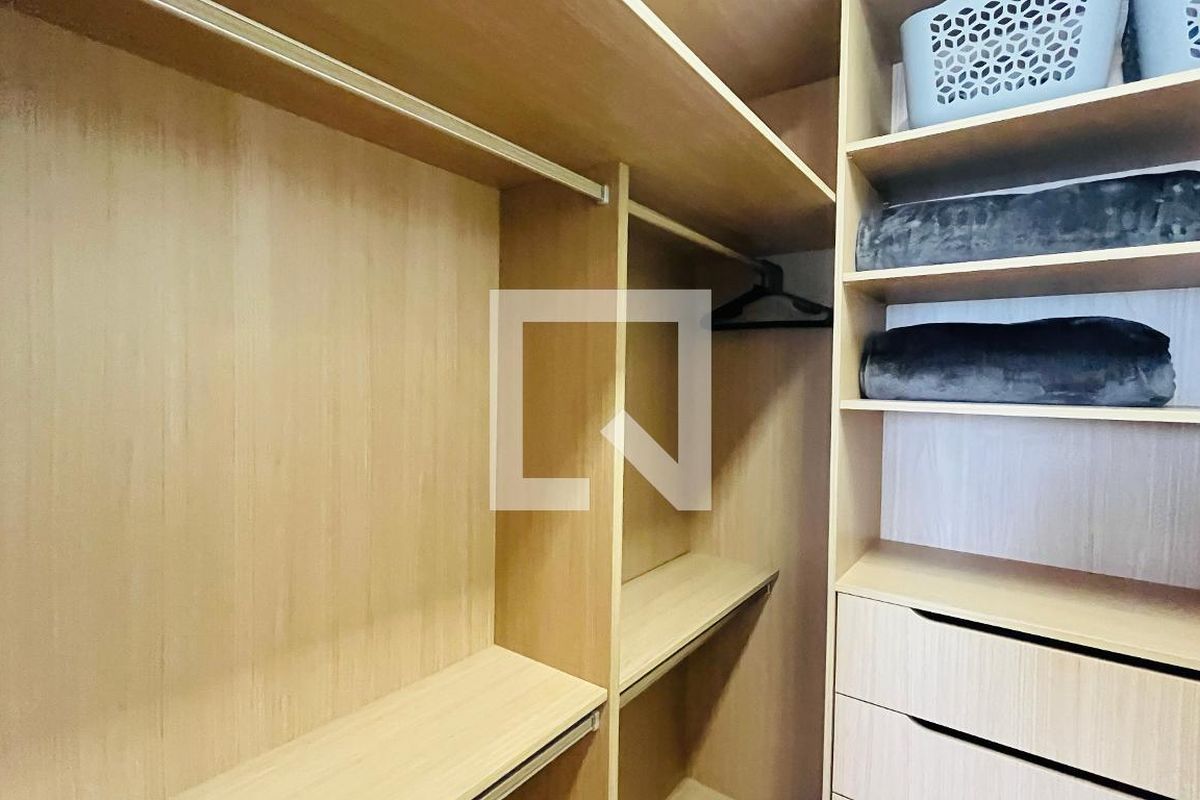 Apartamento à Venda - Bosque, 1 Quarto,  46 m2 em , Campinas - sp | SoloBR