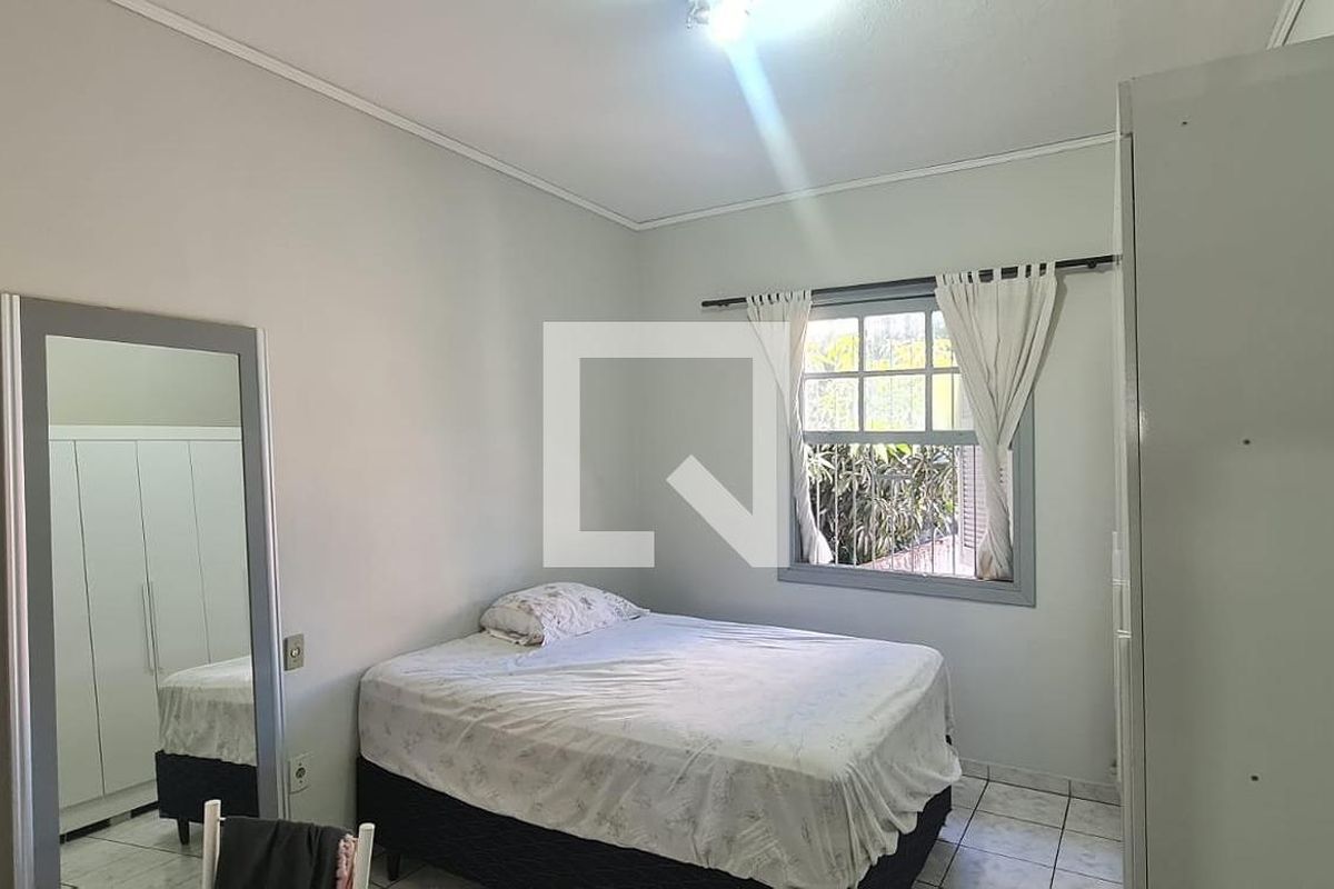 Casa à Venda - Taquaral, 2 Quartos,  115 m2 em , Campinas - sp | SoloBR