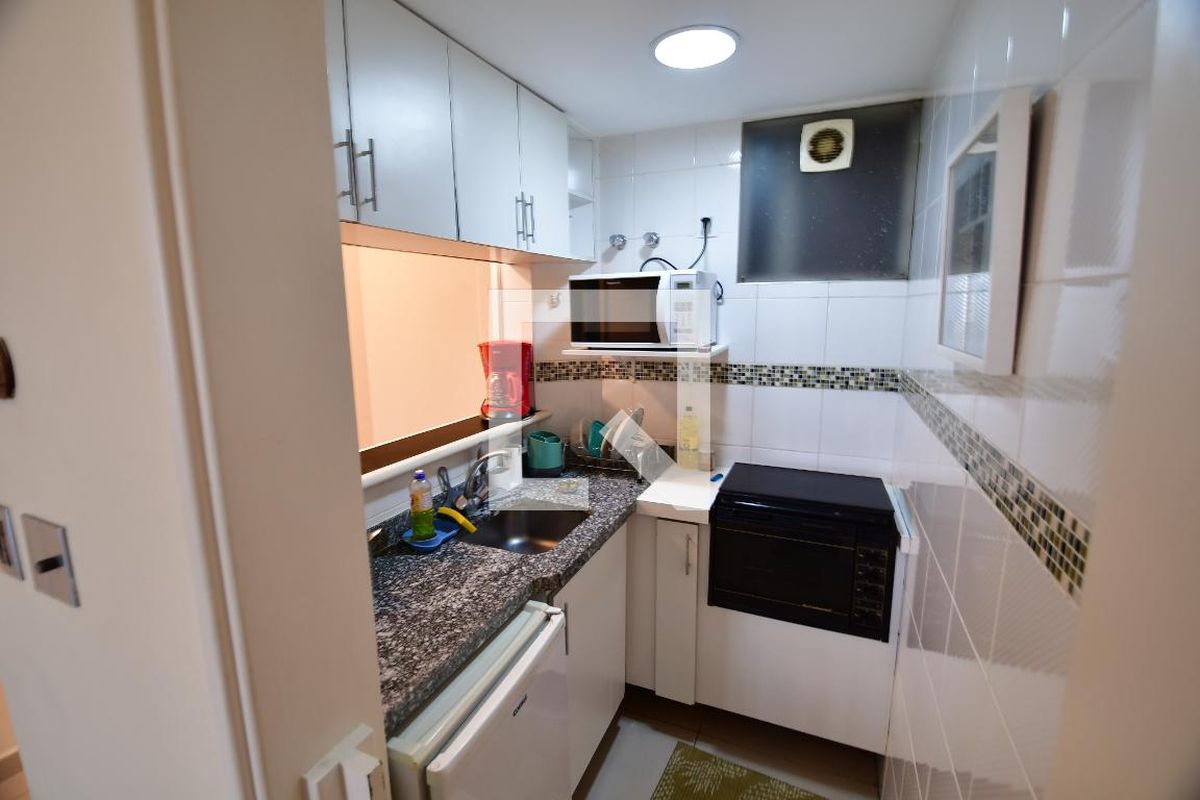 Apartamento à Venda - Centro, 1 Quarto,  84 m2 em , Campinas - sp | SoloBR