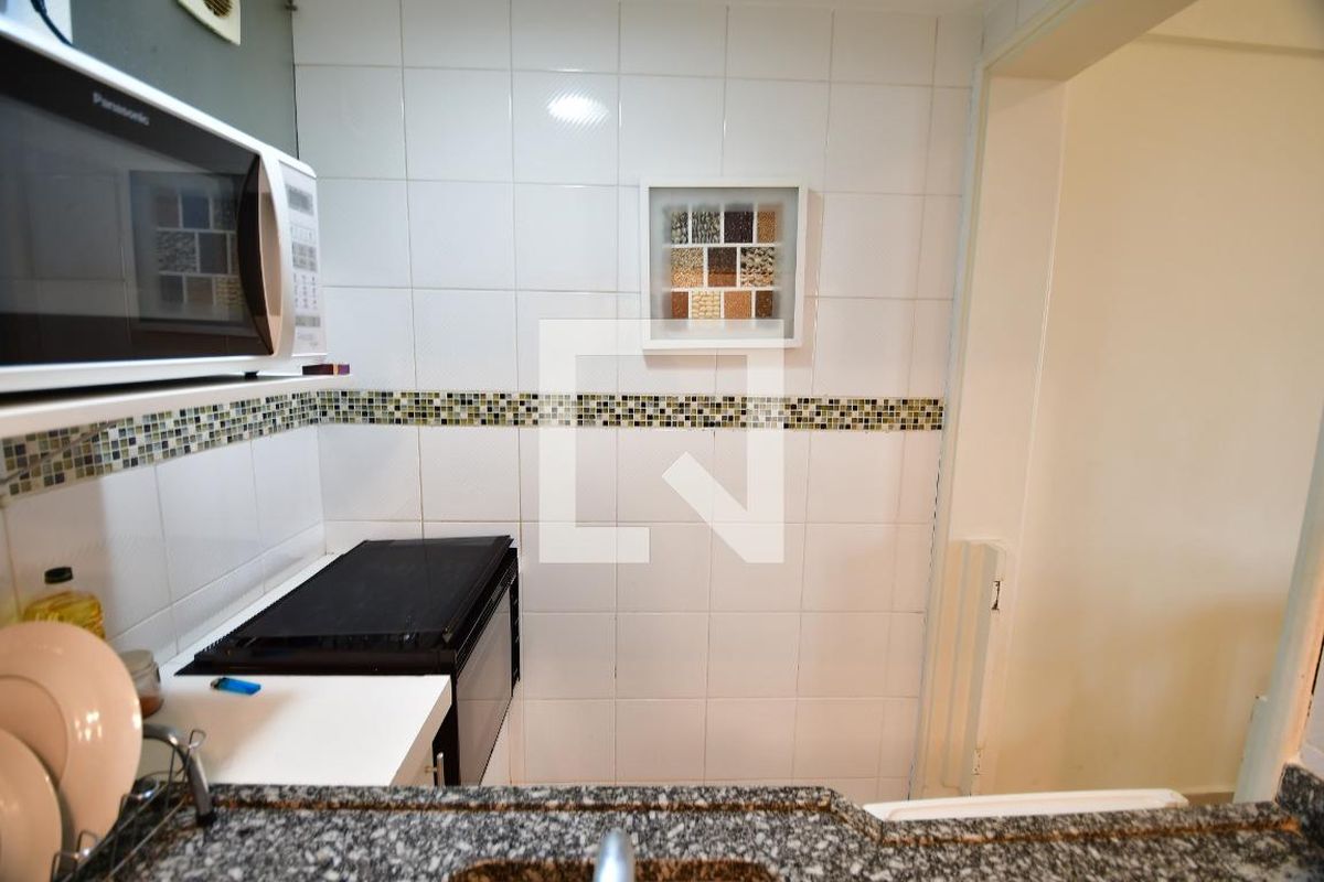 Apartamento à Venda - Centro, 1 Quarto,  84 m2 em , Campinas - sp | SoloBR