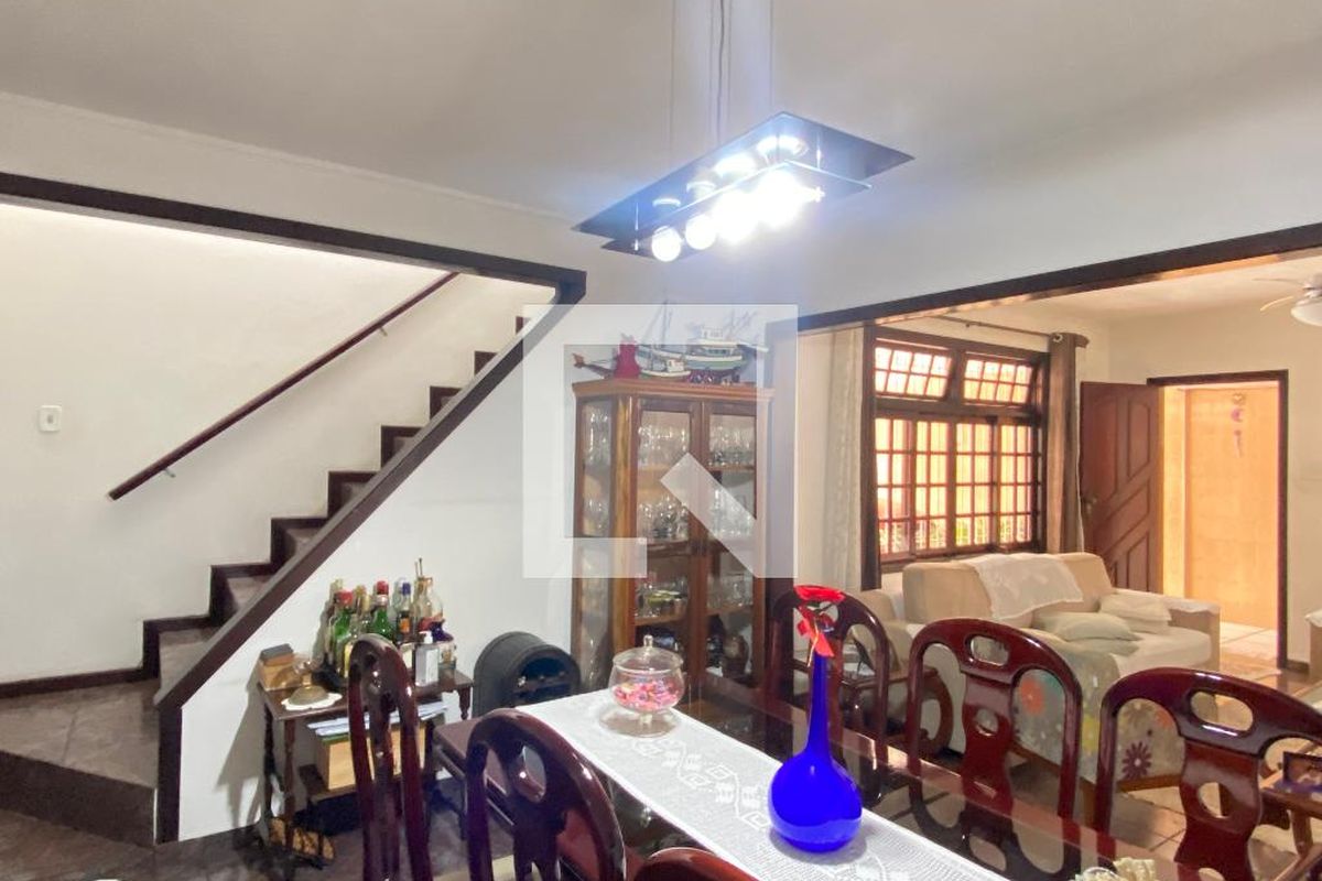 Casa, 4 quartos, 250 m² - Foto 11