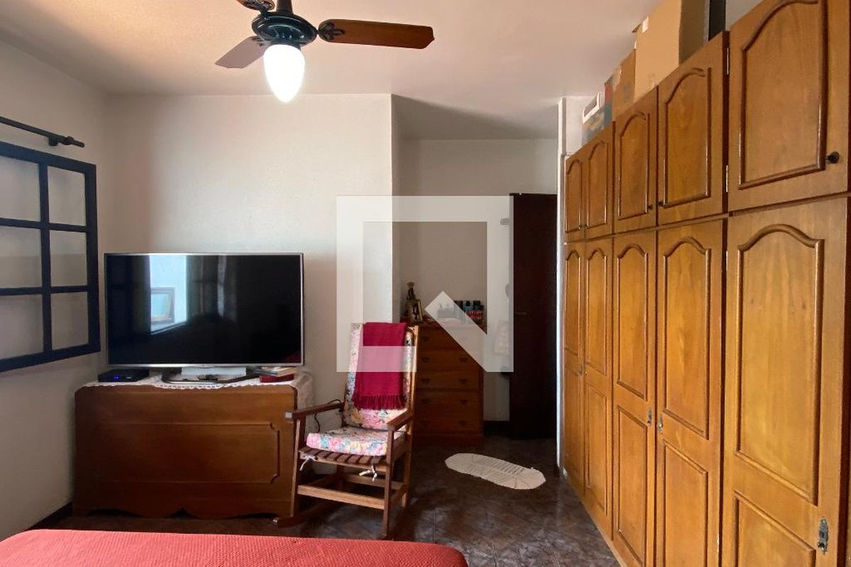 Casa, 4 quartos, 250 m² - Foto 23