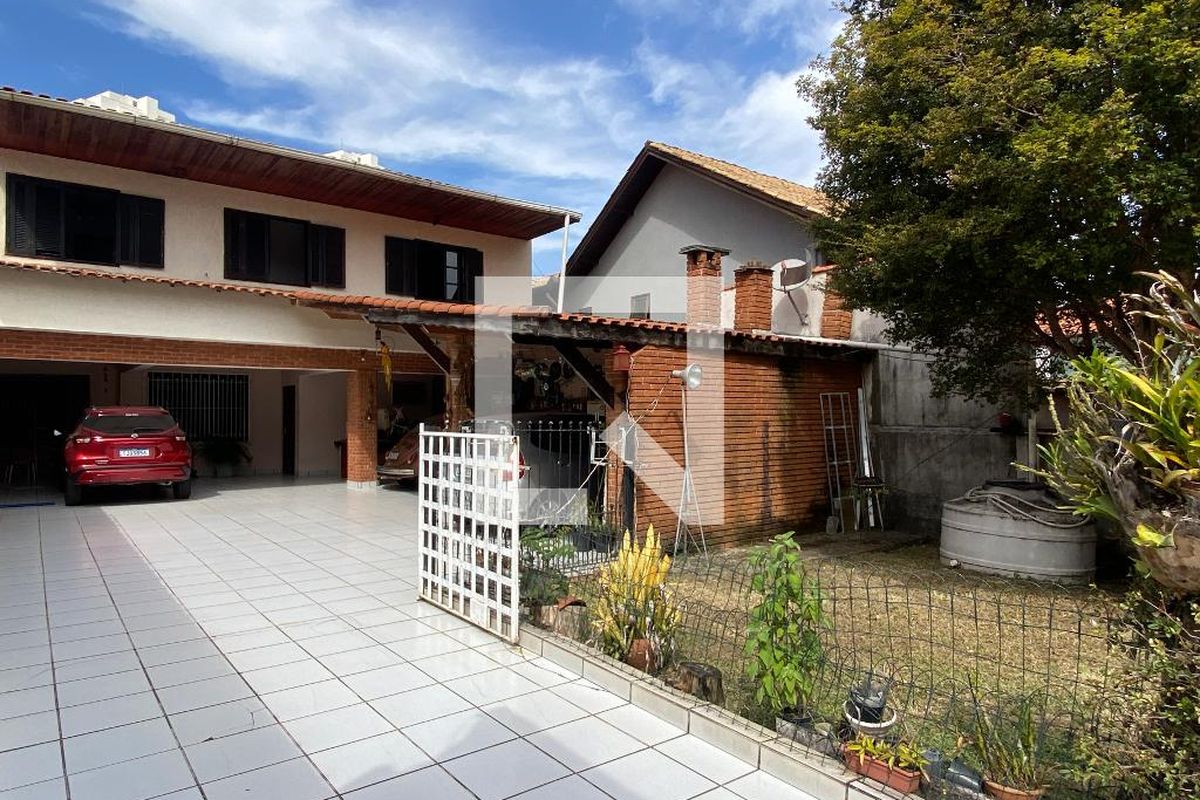 Casa, 4 quartos, 250 m² - Foto 94