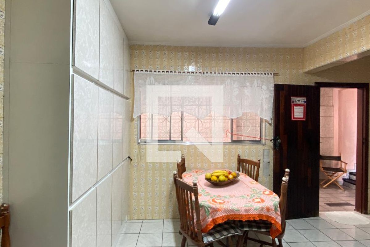 Casa, 4 quartos, 250 m² - Foto 57