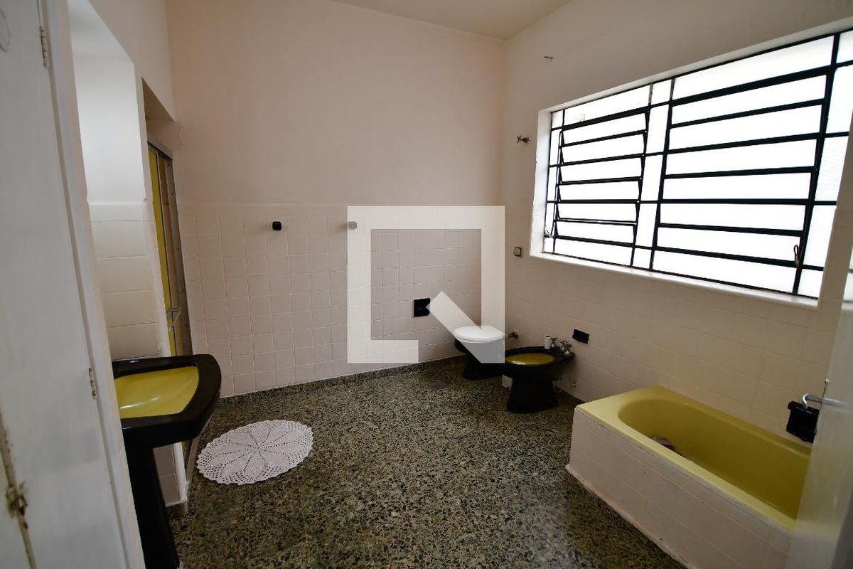 Casa à Venda - Jardim Planalto, 3 Quartos,  380 m2 em , Campinas - sp | SoloBR