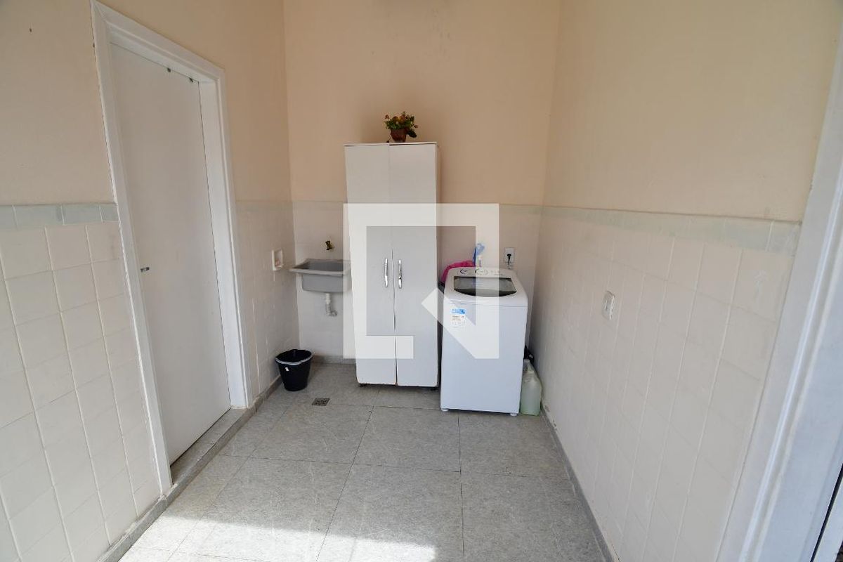 Casa à Venda - Jardim Planalto, 3 Quartos,  380 m2 em , Campinas - sp | SoloBR