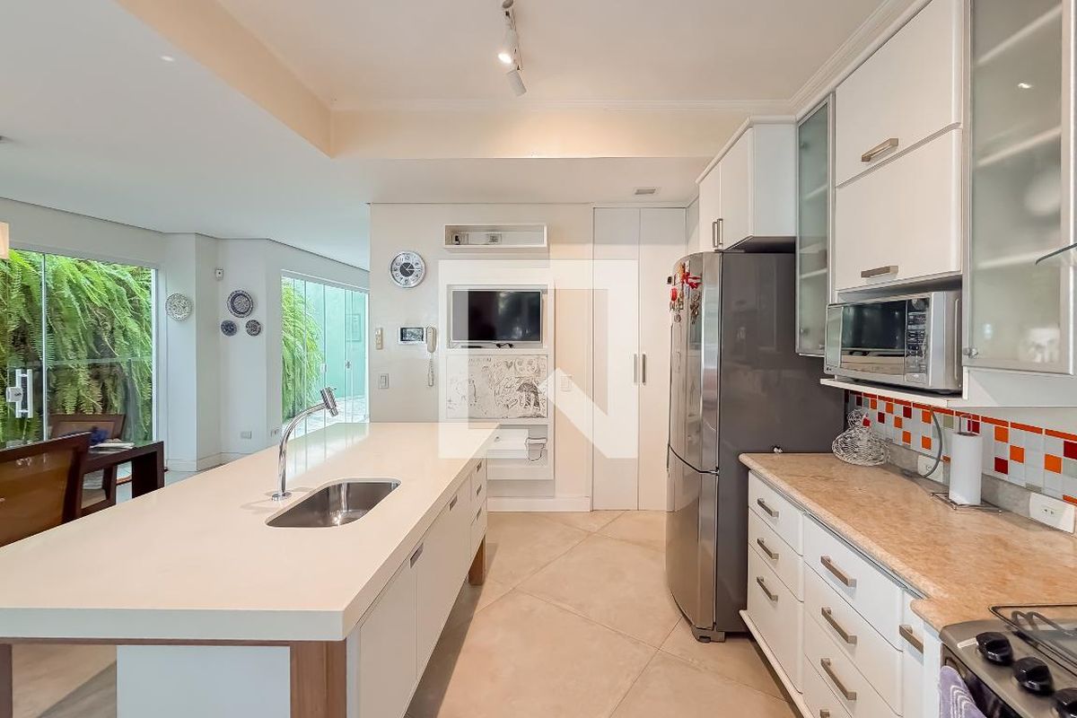 Casa, 3 quartos, 270 m² - Foto 12