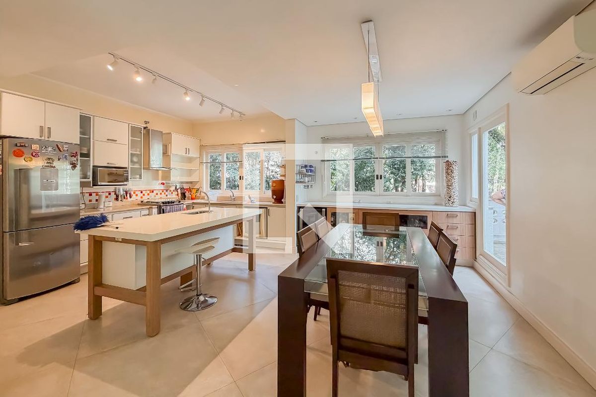 Casa, 3 quartos, 270 m² - Foto 8