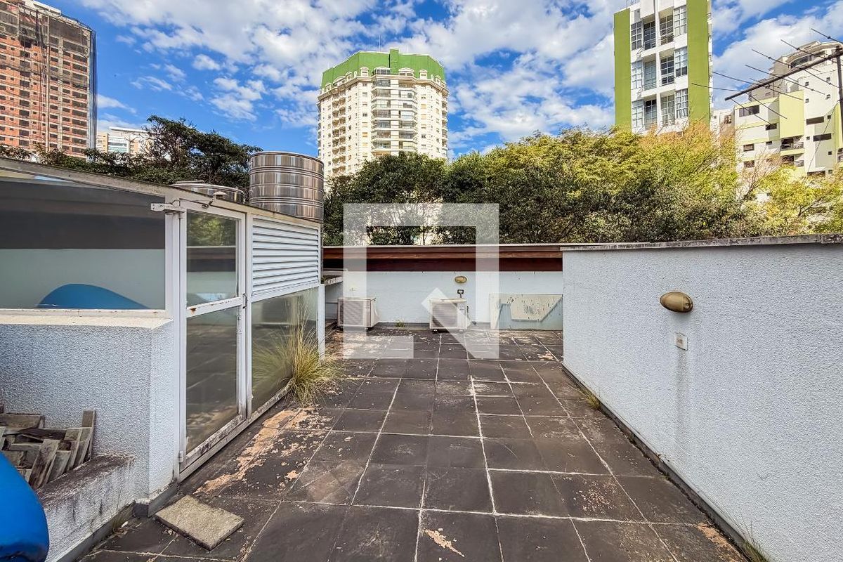 Casa, 3 quartos, 270 m² - Foto 52