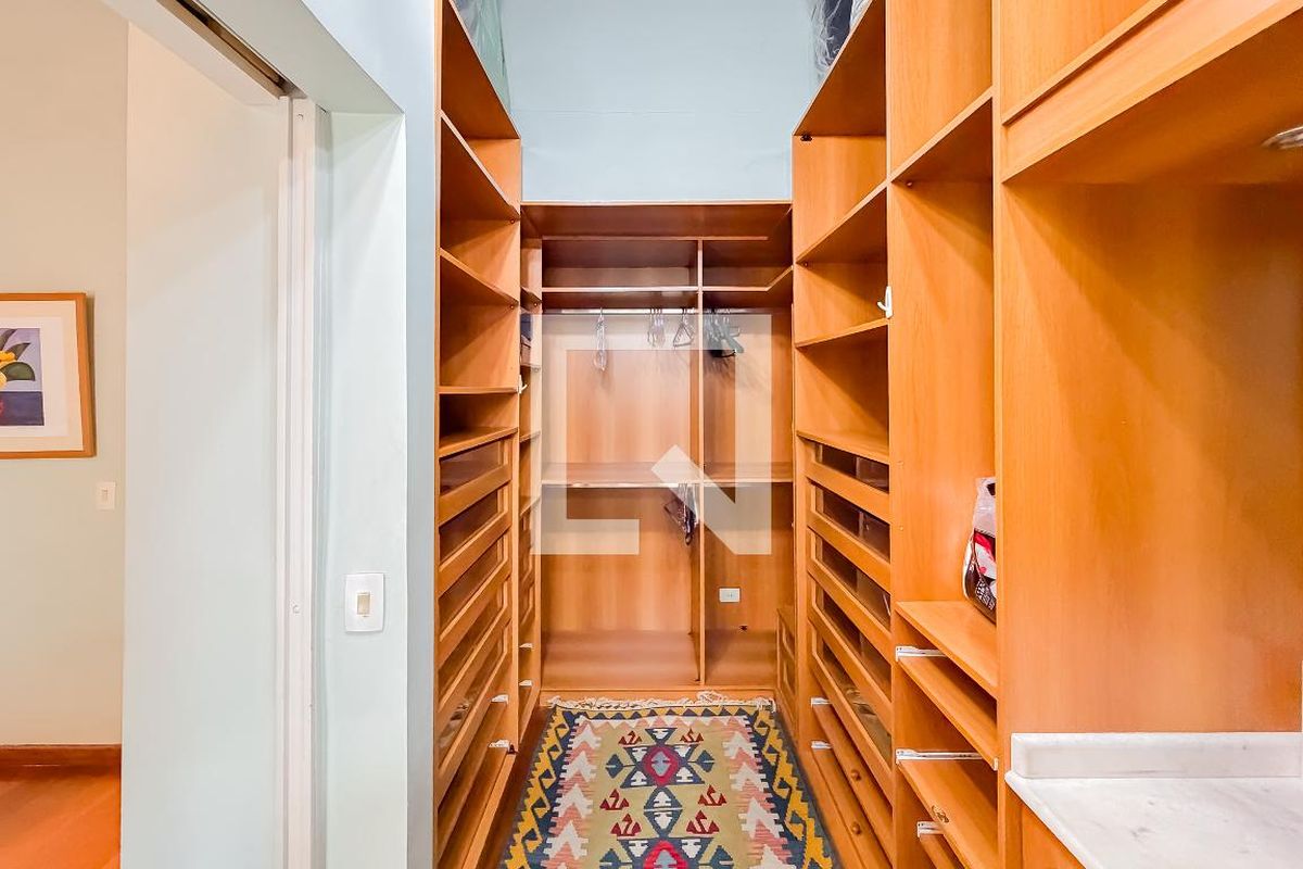 Casa, 3 quartos, 270 m² - Foto 45