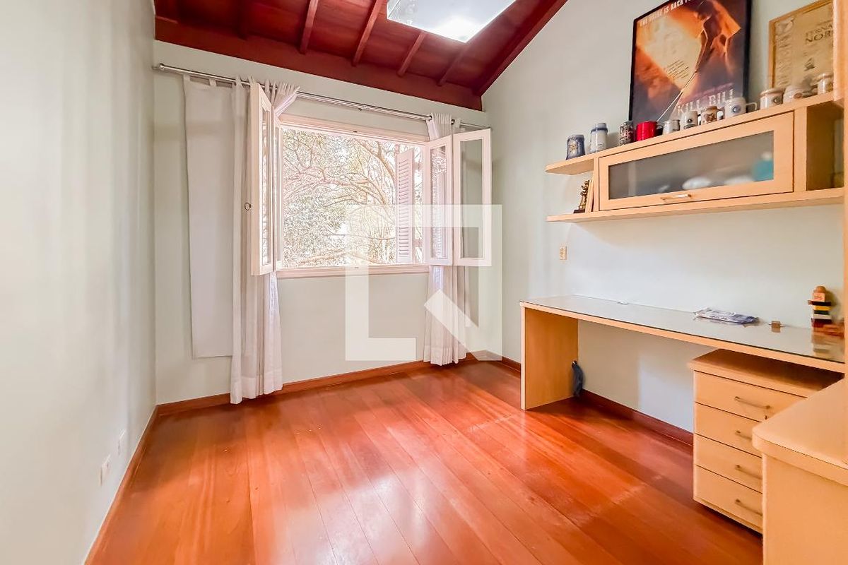 Casa, 3 quartos, 270 m² - Foto 29