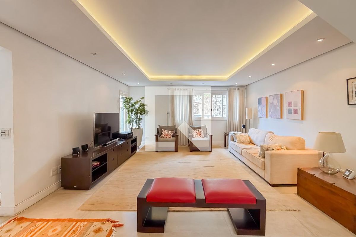 Casa, 3 quartos, 270 m² - Foto 2