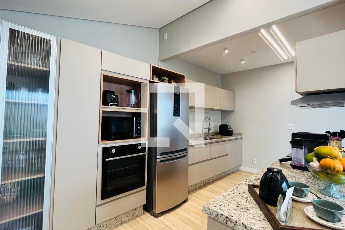 Casa à Venda - Mansões Santo Antônio, 3 Quartos,  100 m2 em , Campinas - sp | SoloBR