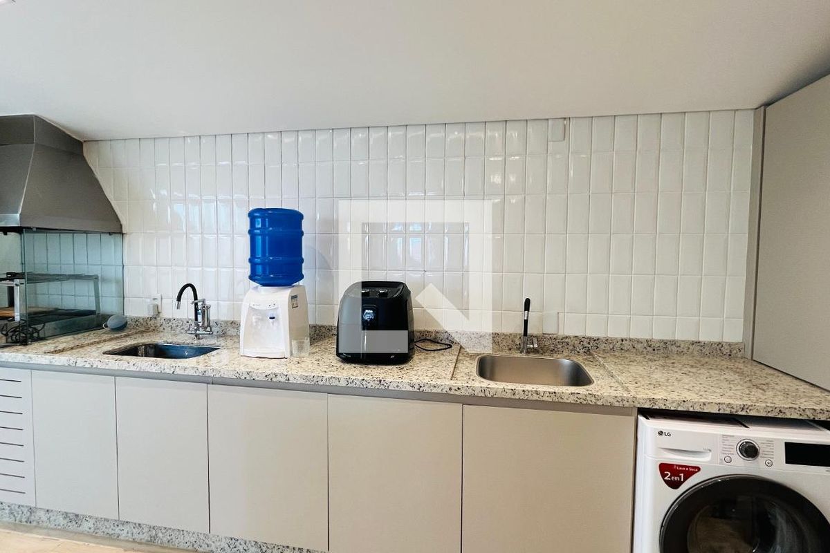 Casa à Venda - Mansões Santo Antônio, 3 Quartos,  100 m2 em , Campinas - sp | SoloBR