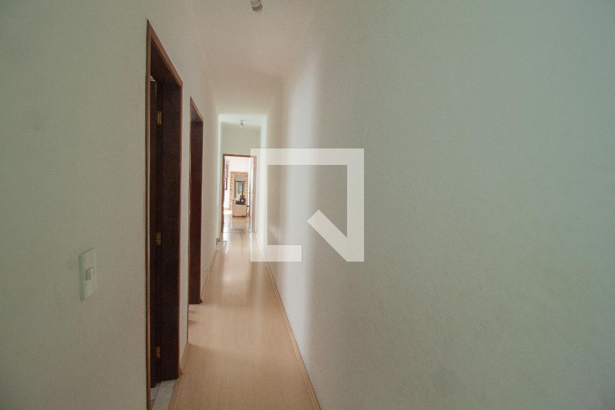 Casa, 4 quartos, 230 m² - Foto 28