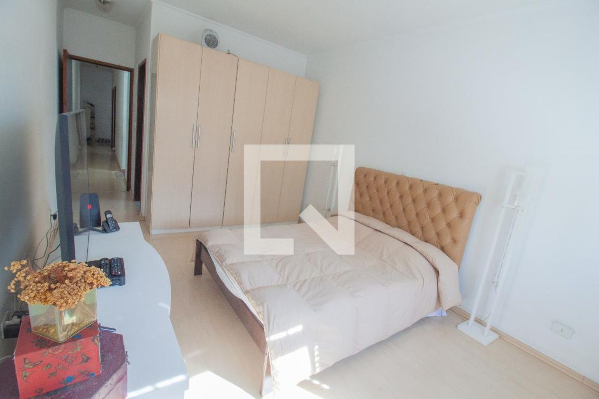 Casa, 4 quartos, 230 m² - Foto 17
