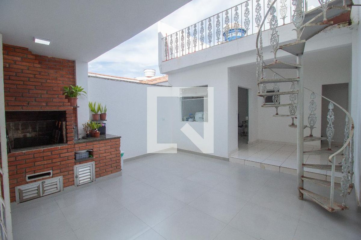 Casa, 4 quartos, 230 m² - Foto 47