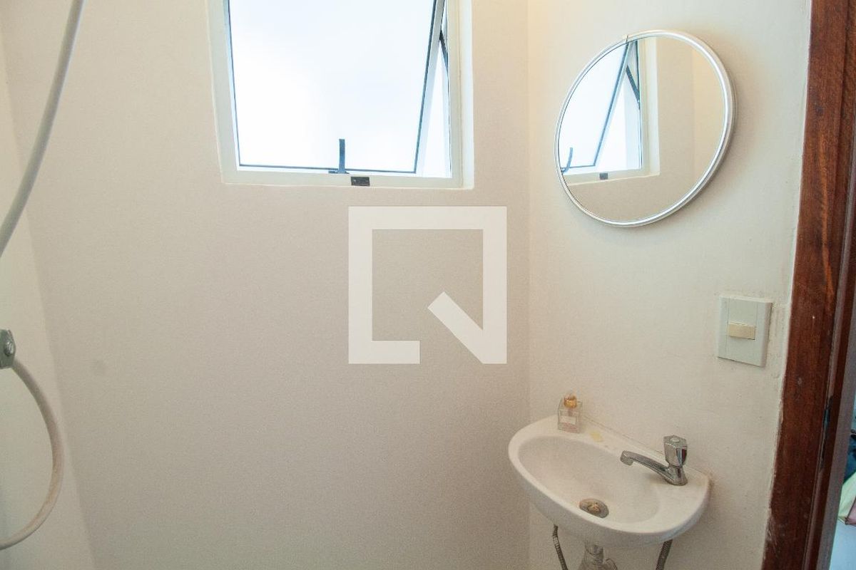 Casa, 4 quartos, 230 m² - Foto 57