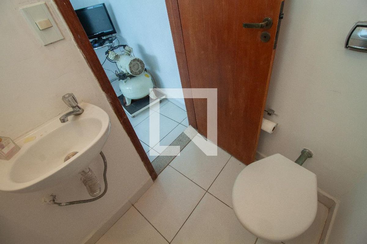 Casa, 4 quartos, 230 m² - Foto 58