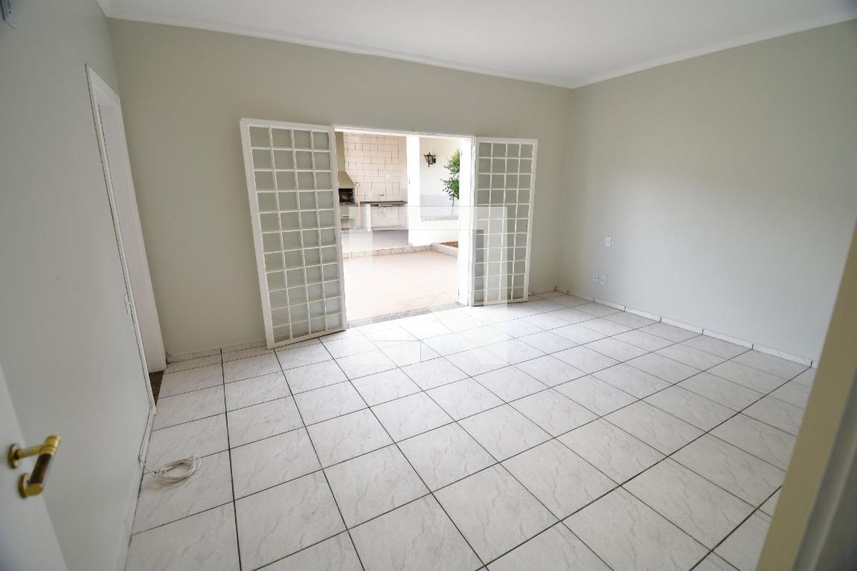 Casa à Venda - Jardim Chapadão, 4 Quartos,  400 m2 em , Campinas - sp | SoloBR