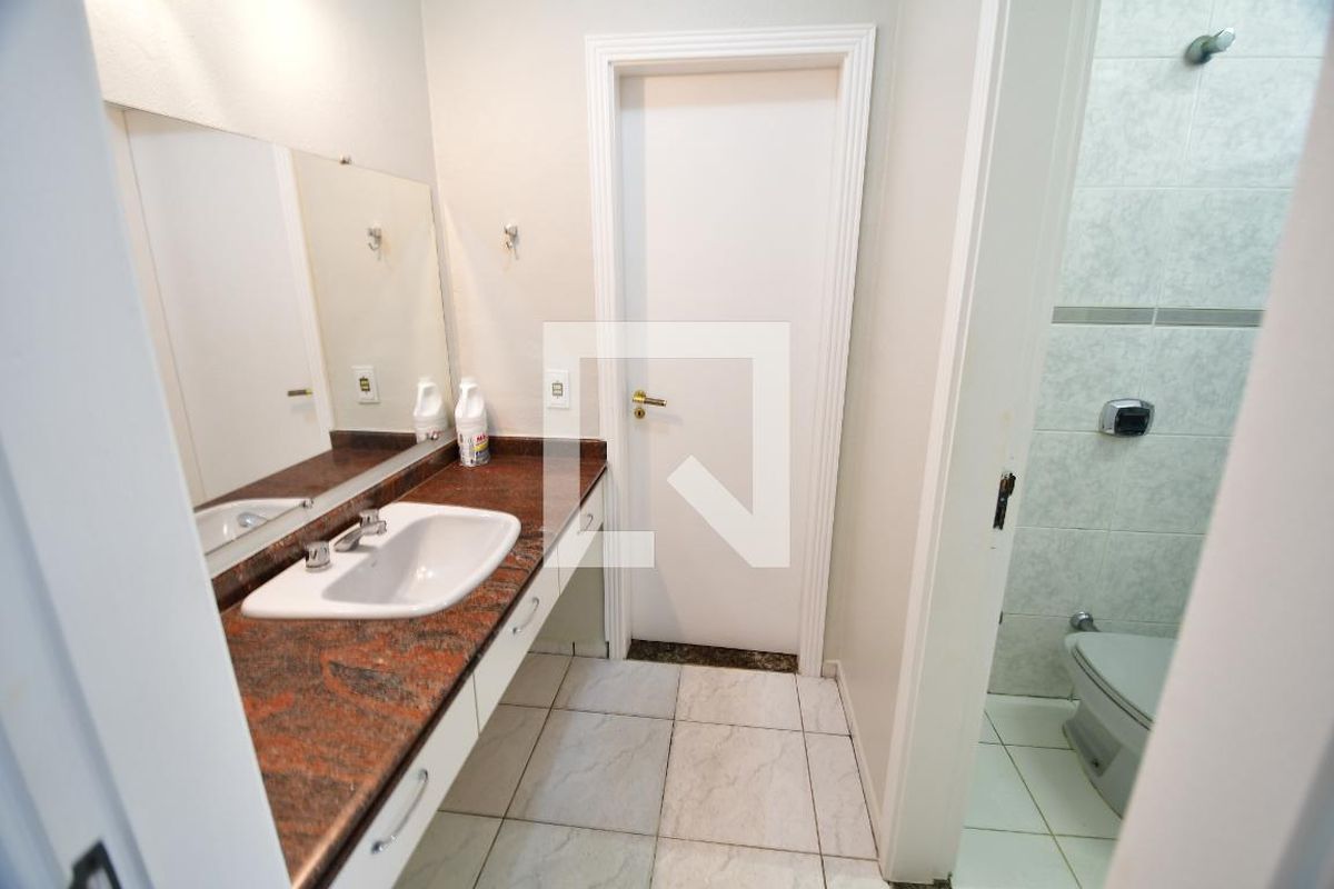 Casa à Venda - Jardim Chapadão, 4 Quartos,  400 m2 em , Campinas - sp | SoloBR