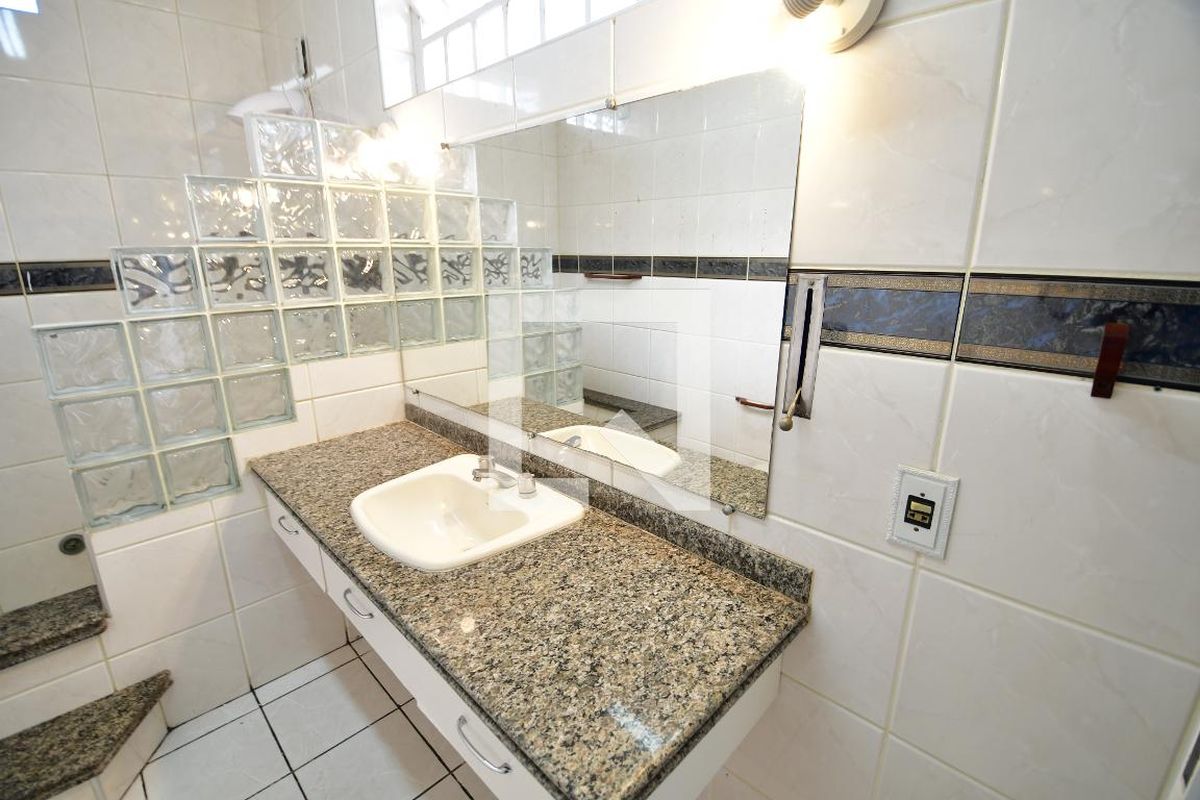 Casa à Venda - Jardim Chapadão, 4 Quartos,  400 m2 em , Campinas - sp | SoloBR