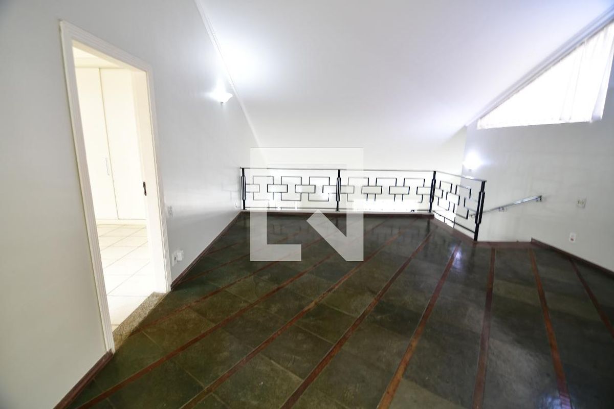 Casa à Venda - Jardim Chapadão, 4 Quartos,  400 m2 em , Campinas - sp | SoloBR