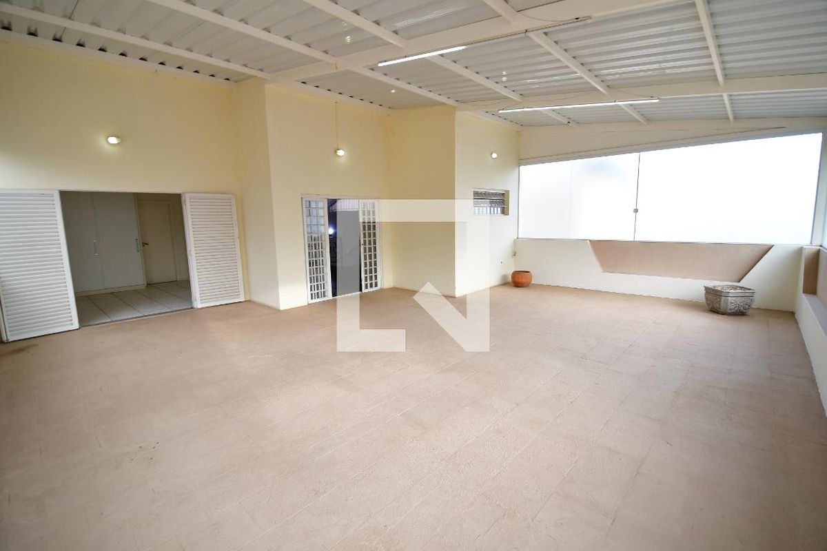 Casa à Venda - Jardim Chapadão, 4 Quartos,  400 m2 em , Campinas - sp | SoloBR