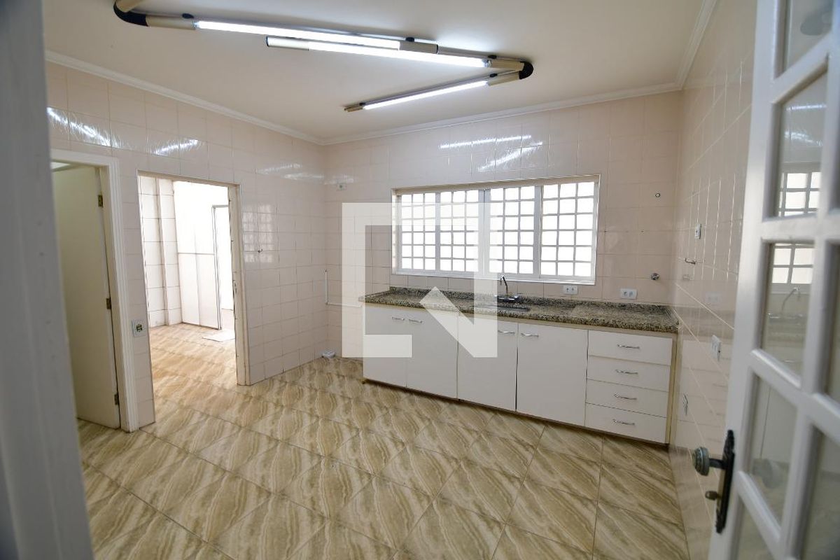 Casa à Venda - Jardim Chapadão, 4 Quartos,  400 m2 em , Campinas - sp | SoloBR