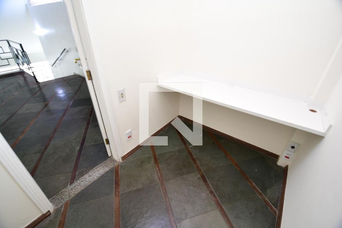 Casa à Venda - Jardim Chapadão, 4 Quartos,  400 m2 em , Campinas - sp | SoloBR
