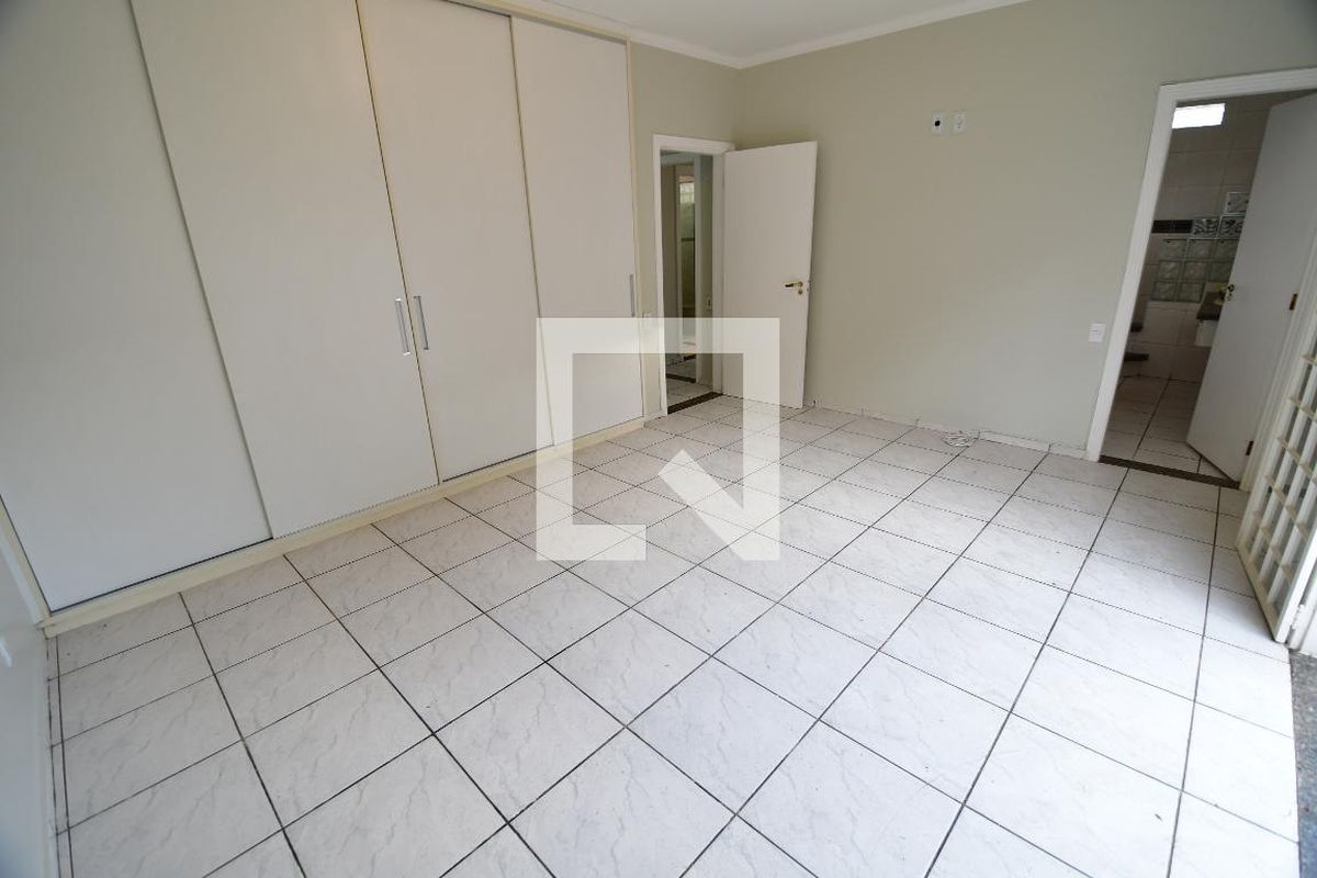 Casa à Venda - Jardim Chapadão, 4 Quartos,  400 m2 em , Campinas - sp | SoloBR