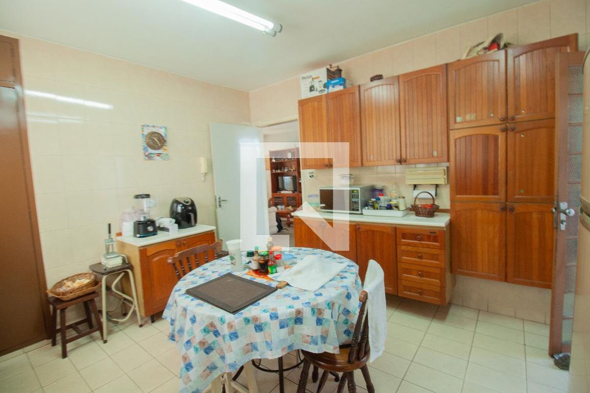 Casa, 4 quartos, 180 m² - Foto 12