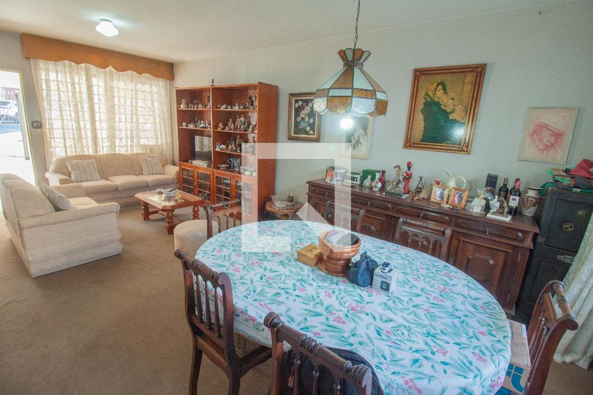 Casa, 4 quartos, 180 m² - Foto 1