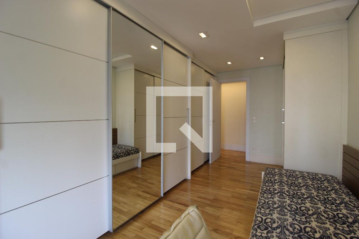 Apartamento, 3 quartos, 298 m² - Foto 21