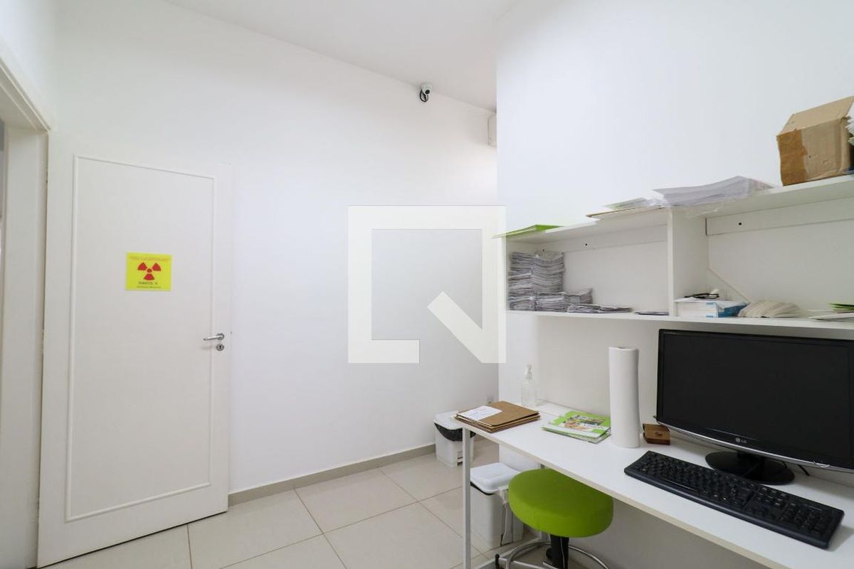 Casa à Venda - Guanabara, 1 Quarto,  300 m2 em , Campinas - sp | SoloBR