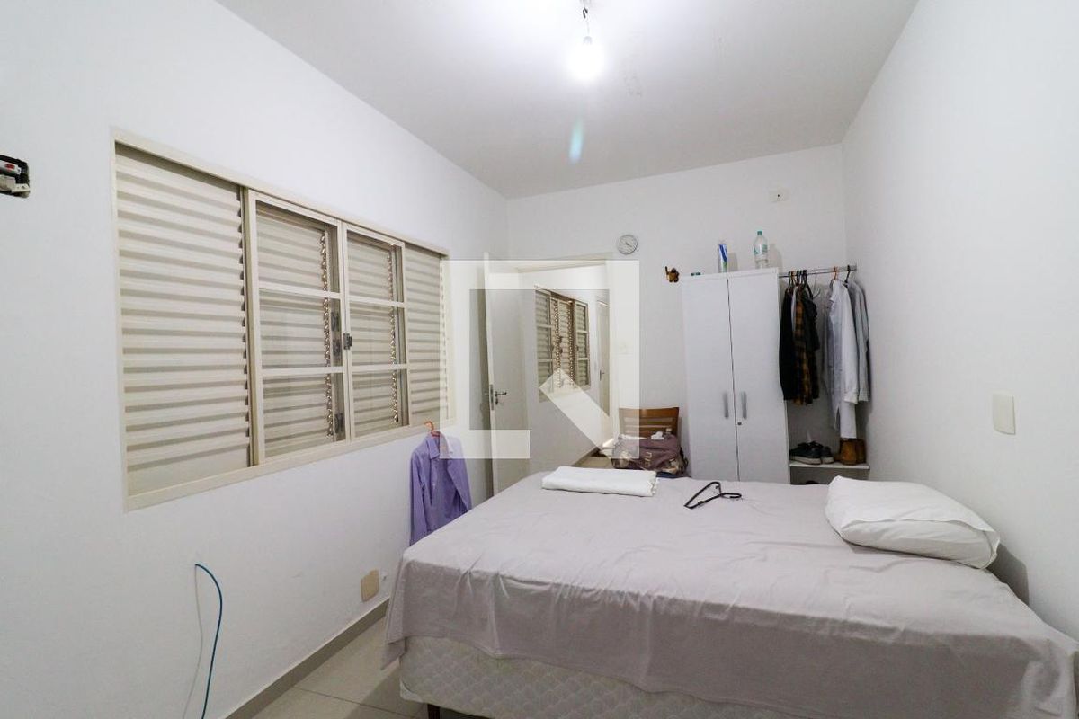 Casa à Venda - Guanabara, 1 Quarto,  300 m2 em , Campinas - sp | SoloBR