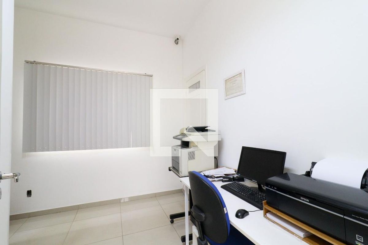 Casa à Venda - Guanabara, 1 Quarto,  300 m2 em , Campinas - sp | SoloBR